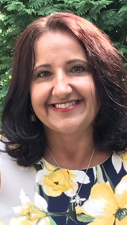 J Victoria Laszlo, LCSW